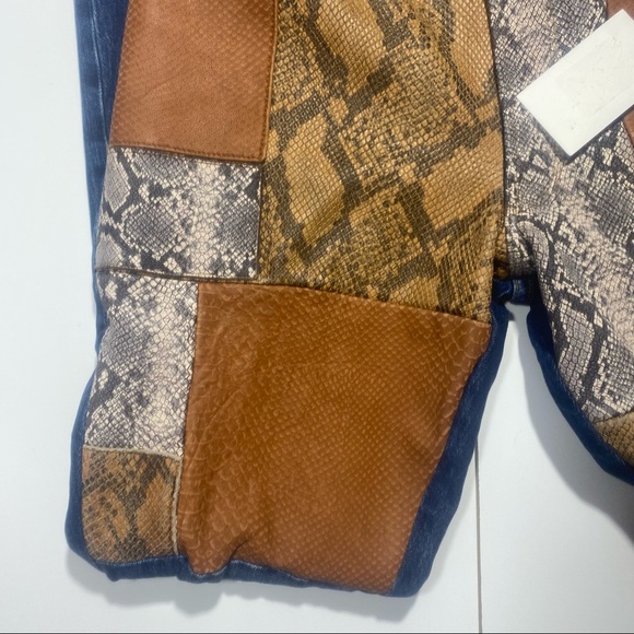 Frame Le Mini Boot Leather Patchwork Snake Print Mid Rise Jeans NWT Size 30 - Picture 8 of 16